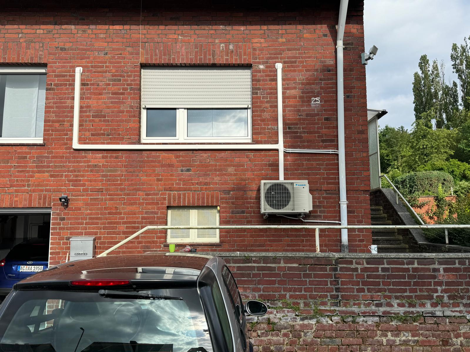 Kundenbild: Außeneinheit im Backsteinobjekt